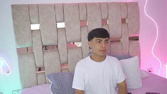 LiamJaxon online show from 01-14-26, 03:34