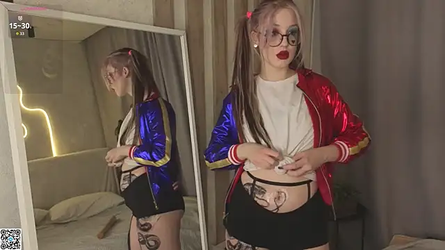 NicolaHulse online show from 02-09-26, 04:27