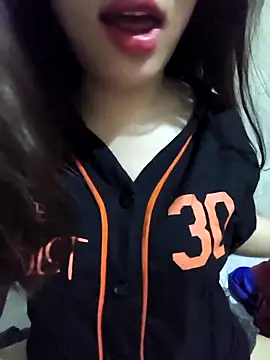 Snapshot of Dorea-mon chatting on 04-11-26, 04:11 Dorea-mon online show from 04-11-26, 04:11