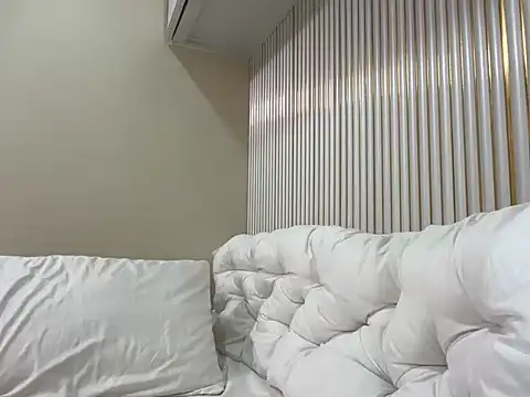 hyacinth30 online show from 02-04-26, 02:06