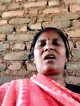 Hot di97 online show from 03-06-26, 10:34