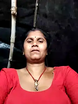 Hot di97 online show from 05-09-26, 03:06