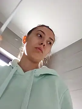 Virgin Pussy SquirtX online show from 03-20-26, 11:04