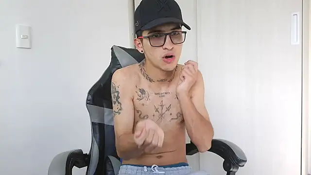 Nico viper 1 online show from 02-05-26, 08:13