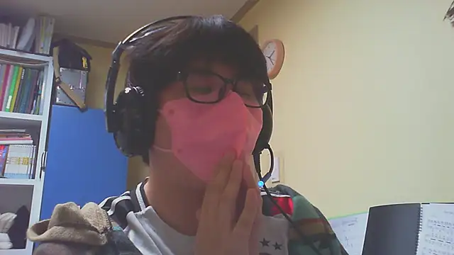 Snapshot of malibu876 chatting on 01-16-26, 05:28 malibu876 online show from 01-16-26, 05:28