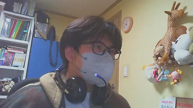 Snapshot of malibu876 chatting on 03-27-26, 03:45 malibu876 online show from 03-27-26, 03:45