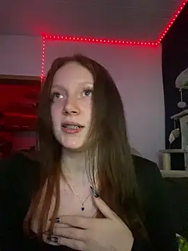 Snapshot of YoungLisaa18 chatting on 03-05-26, 07:54 YoungLisaa18 online show from 03-05-26, 07:54