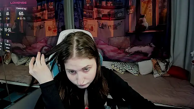 Snapshot of KiraDuvall chatting on 03-17-26, 06:11 KiraDuvall online show from 03-17-26, 06:11