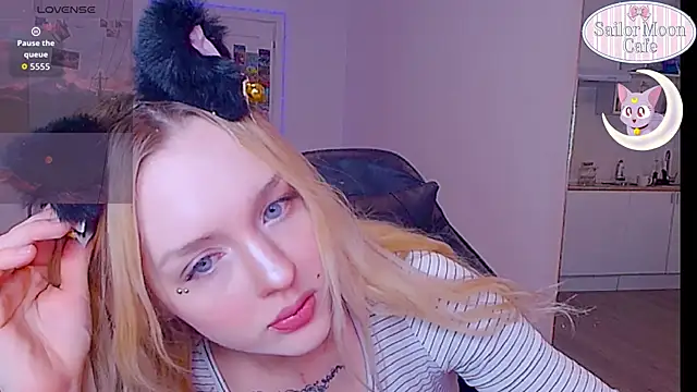 Snapshot of sailormoon666_ chatting on 03-18-26, 12:14 sailormoon666 online show from 03-18-26, 12:14