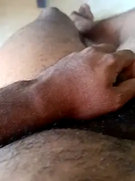 Snapshot of Harishtamil26 chatting on 02-12-26, 04:07 Harishtamil26 online show from 02-12-26, 04:07