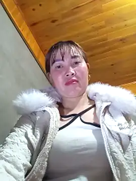 Snapshot of karara97 chatting on 02-16-26, 03:52 karara97 online show from 02-16-26, 03:52