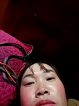 Snapshot of karara97 chatting on 02-19-26, 11:01 karara97 online show from 02-19-26, 11:01