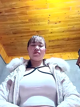 Snapshot of karara97 chatting on 02-21-26, 10:22 karara97 online show from 02-21-26, 10:22