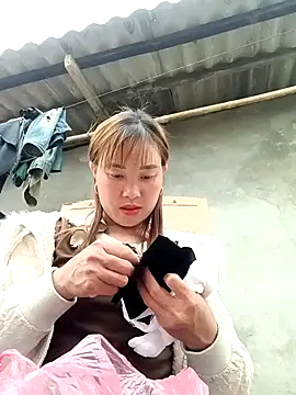 Snapshot of karara97 chatting on 03-20-26, 02:38 karara97 online show from 03-20-26, 02:38