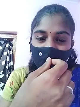 Snapshot of Tamil_Hot_RoyalQueen chatting on 02-10-26, 04:33 Tamil Hot RoyalQueen online show from 02-10-26, 04:33