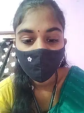 Snapshot of Tamil_Hot_RoyalQueen chatting on 02-12-26, 04:57 Tamil Hot RoyalQueen online show from 02-12-26, 04:57