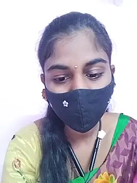 Snapshot of Tamil_Hot_RoyalQueen chatting on 02-28-26, 04:41 Tamil Hot RoyalQueen online show from 02-28-26, 04:41