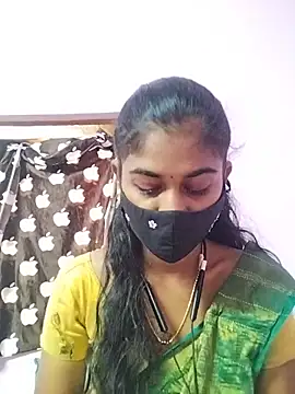 Snapshot of Tamil_Hot_RoyalQueen chatting on 03-15-26, 03:23 Tamil Hot RoyalQueen online show from 03-15-26, 03:23