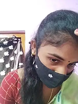 Snapshot of Tamil_Hot_RoyalQueen chatting on 03-19-26, 04:44 Tamil Hot RoyalQueen online show from 03-19-26, 04:44