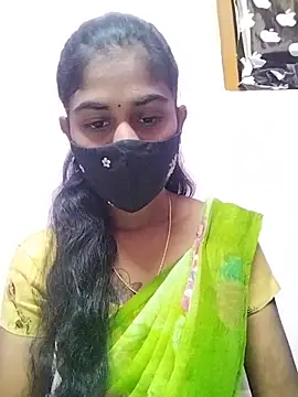 Snapshot of Tamil_Hot_RoyalQueen chatting on 03-26-26, 04:01 Tamil Hot RoyalQueen online show from 03-26-26, 04:01