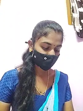 Snapshot of Tamil_Hot_RoyalQueen chatting on 03-29-26, 03:34 Tamil Hot RoyalQueen online show from 03-29-26, 03:34