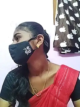 Snapshot of Tamil_Hot_RoyalQueen chatting on 04-07-26, 04:18 Tamil Hot RoyalQueen online show from 04-07-26, 04:18