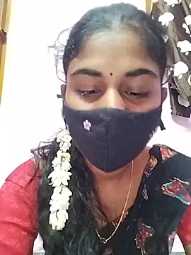 Snapshot of Tamil_Hot_RoyalQueen chatting on 04-21-26, 03:02 Tamil Hot RoyalQueen online show from 04-21-26, 03:02