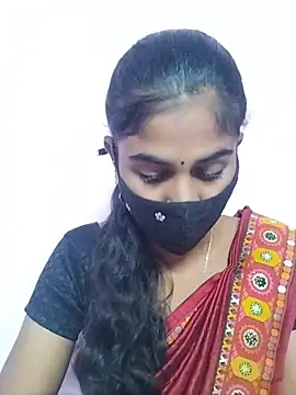 Snapshot of Tamil_Hot_RoyalQueen chatting on 04-23-26, 03:58 Tamil Hot RoyalQueen online show from 04-23-26, 03:58