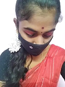Snapshot of Tamil_Hot_RoyalQueen chatting on 04-24-26, 04:09 Tamil Hot RoyalQueen online show from 04-24-26, 04:09