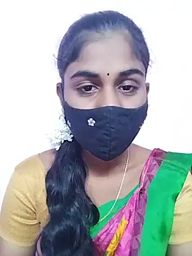 Snapshot of Tamil_Hot_RoyalQueen chatting on 04-26-26, 04:26 Tamil Hot RoyalQueen online show from 04-26-26, 04:26