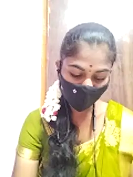 Snapshot of Tamil_Hot_RoyalQueen chatting on 04-28-26, 03:39 Tamil Hot RoyalQueen online show from 04-28-26, 03:39
