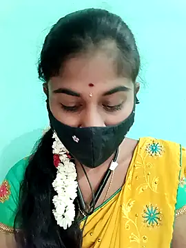 Snapshot of Tamil_Hot_RoyalQueen chatting on 05-04-26, 03:41 Tamil Hot RoyalQueen online show from 05-04-26, 03:41