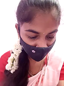 Snapshot of Tamil_Hot_RoyalQueen chatting on 05-07-26, 12:27 Tamil Hot RoyalQueen online show from 05-07-26, 12:27