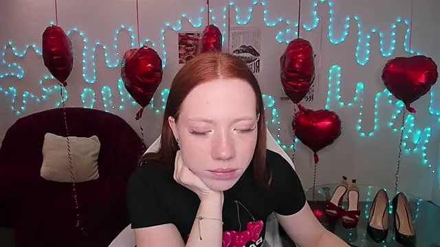 Snapshot of Katrys chatting on 02-17-26, 12:29 Katrys online show from 02-17-26, 12:29