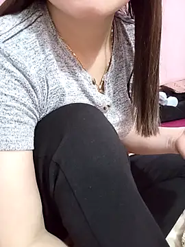 Snapshot of Phoebe-e chatting on 03-02-26, 05:08 Phoebe-e online show from 03-02-26, 05:08