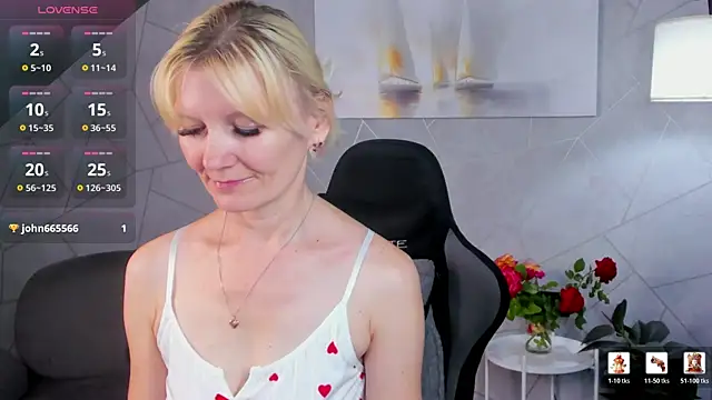 Julie Lucas online show from 07-09-26, 12:48