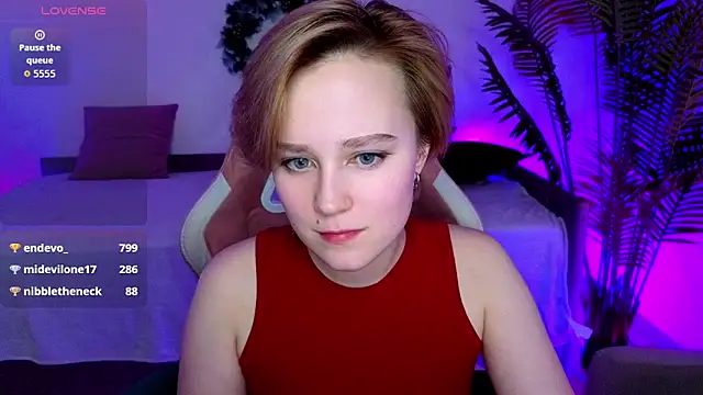 Ellie Heavenly online show from 01-31-26, 07:11