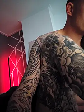 HenkieT393 online show from 05-01-26, 07:57