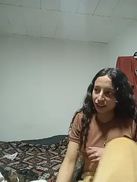 AlexxaAndRileyy online show from 05-04-26, 06:59
