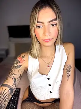 SweetTroubleXXX online show from 03-13-26, 01:07