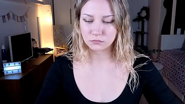 Snapshot of missyourtouch chatting on 04-24-26, 06:21 missyourtouch online show from 04-24-26, 06:21