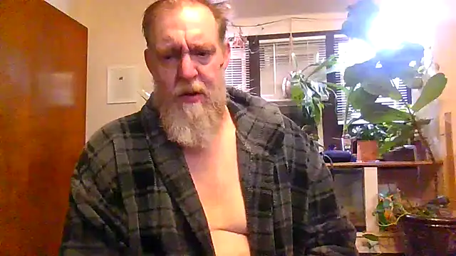 Snapshot of Moeblick chatting on 02-17-26, 12:01 Moeblick online show from 02-17-26, 12:01