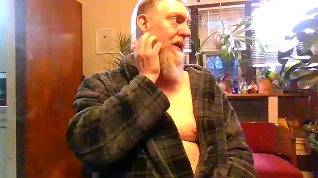 Snapshot of Moeblick chatting on 03-23-26, 11:47 Moeblick online show from 03-23-26, 11:47