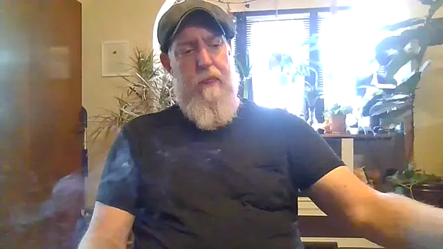 Snapshot of Moeblick chatting on 03-27-26, 05:12 Moeblick online show from 03-27-26, 05:12