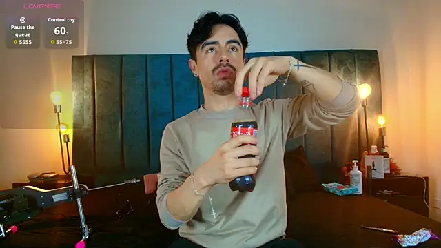 Ethan Briggs  online show from 03-24-26, 03:44