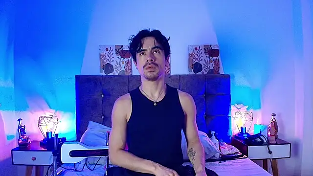 Ethan Briggs  online show from 05-13-26, 03:37