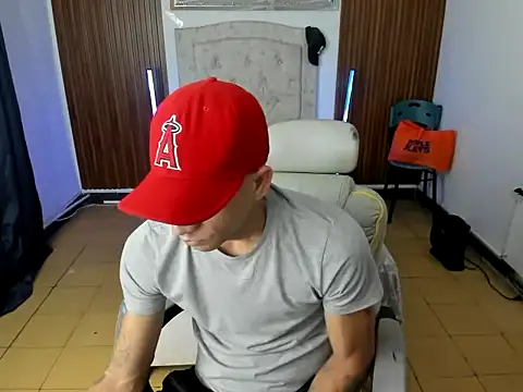 danisegura online show from 02-01-26, 02:15