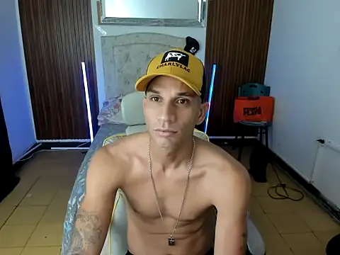 danisegura online show from 02-03-26, 01:38