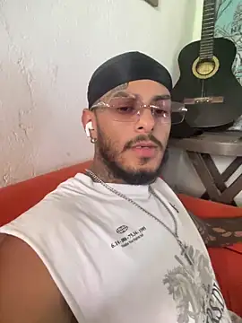 liyamjunior online show from 02-14-26, 04:26