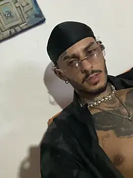 liyamjunior online show from 03-08-26, 02:15